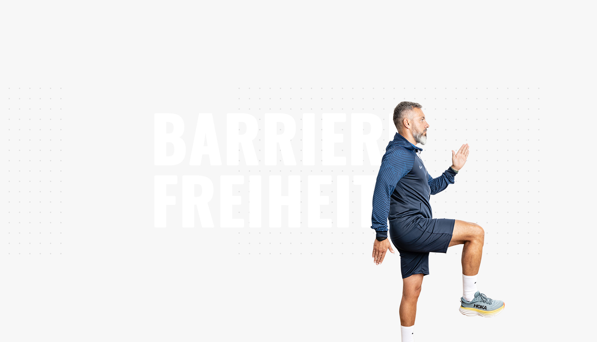Title für die Unterseite der Barrierefreiheitserklärung. Zusehen ist ein Banner mit der Aufschrift "Barrierefreheit" sowie ein Trainer der MFS.
